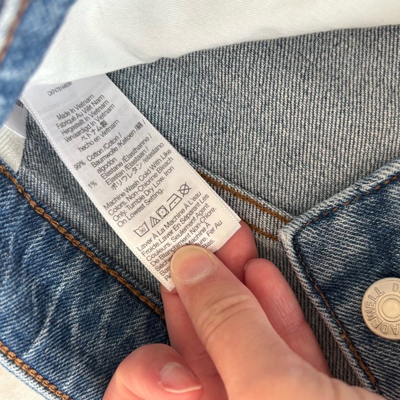 Madewell Curvy 90s Straight Jeans - Picture 5 of 6